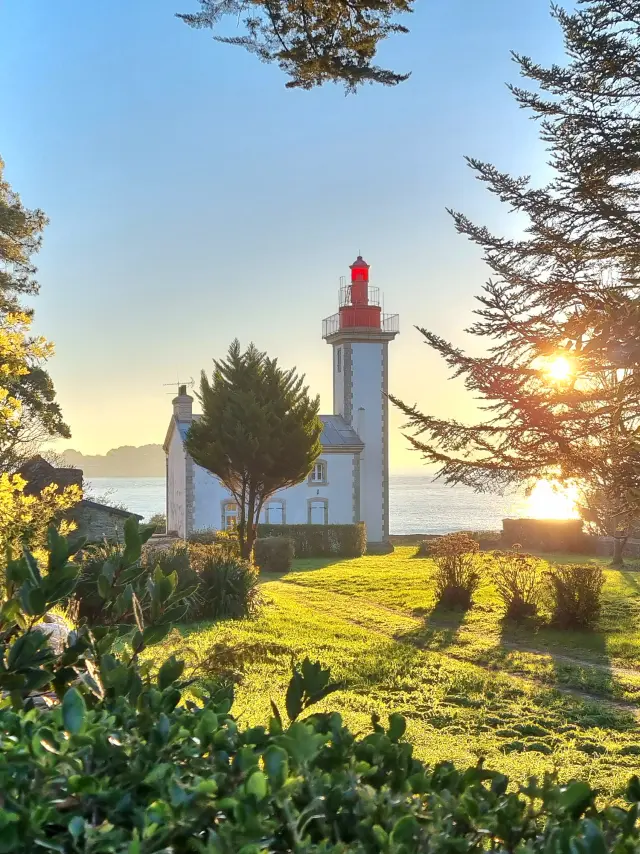 Sainte Marine Phare Pointe De Combrit