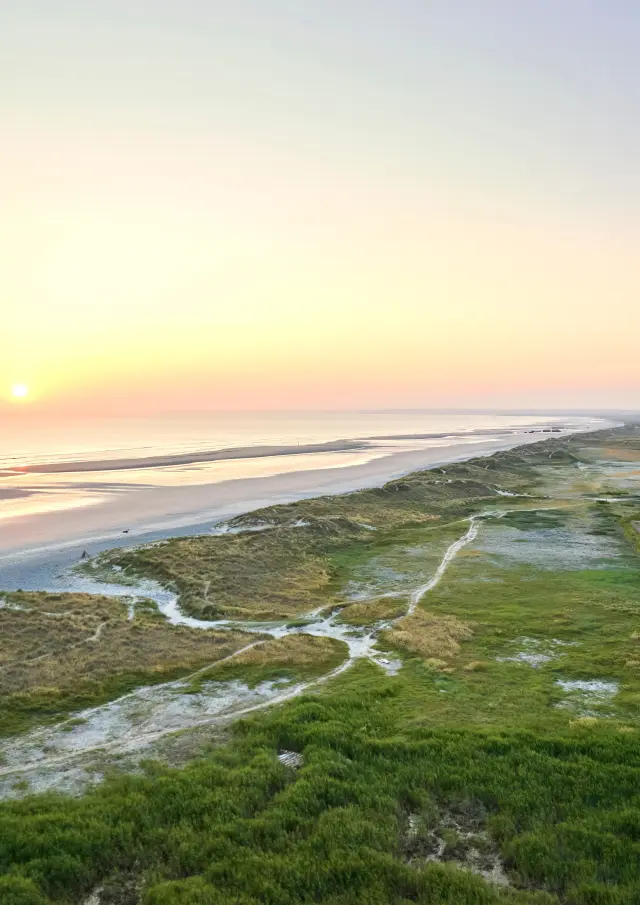 Zonsondergang op het strand van Tréguennec