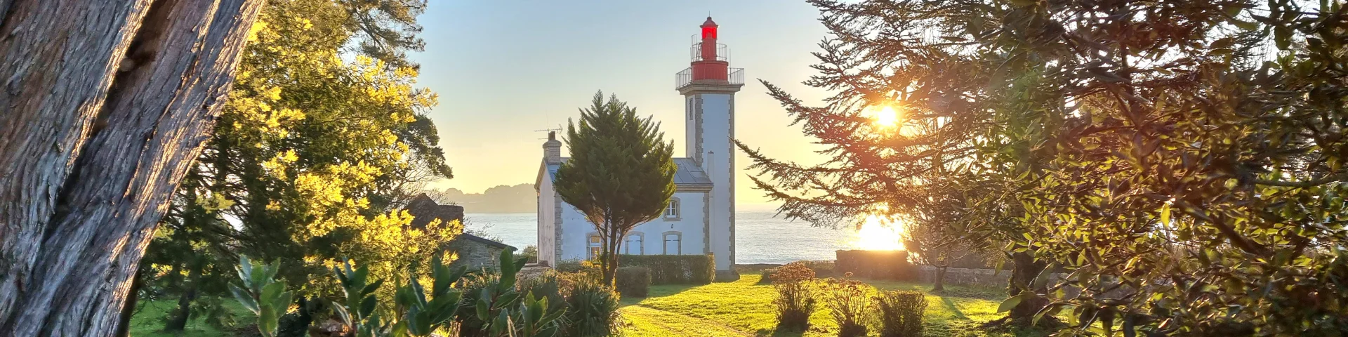 Sainte Marine Phare Pointe De Combrit