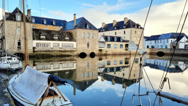 Ponte abitato di Pont-l'Abbé