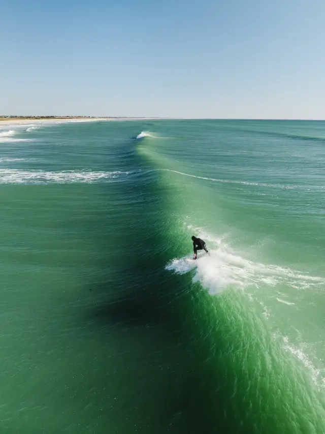 Surfen bij Penhors, in de baai van Audierne