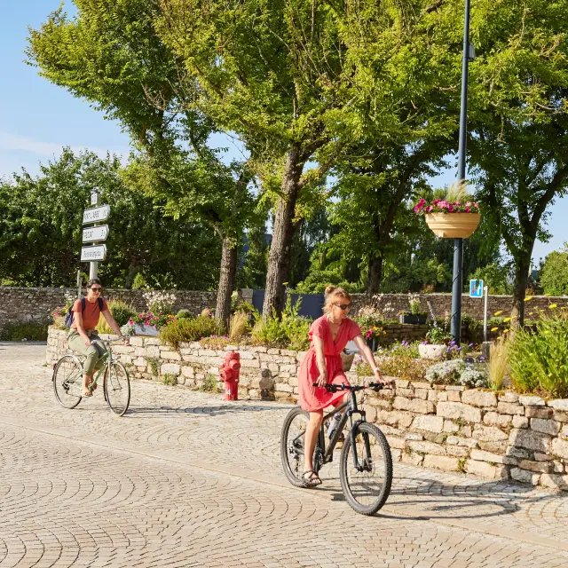 bike ride through the village of Plovan