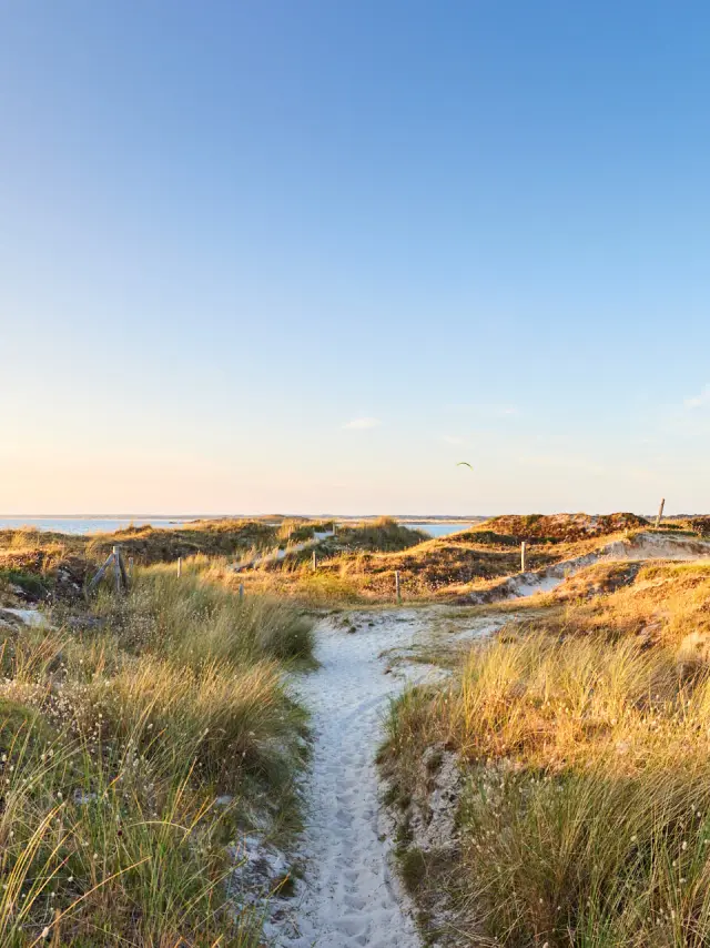 GR 34 path in the Bay of Audierne