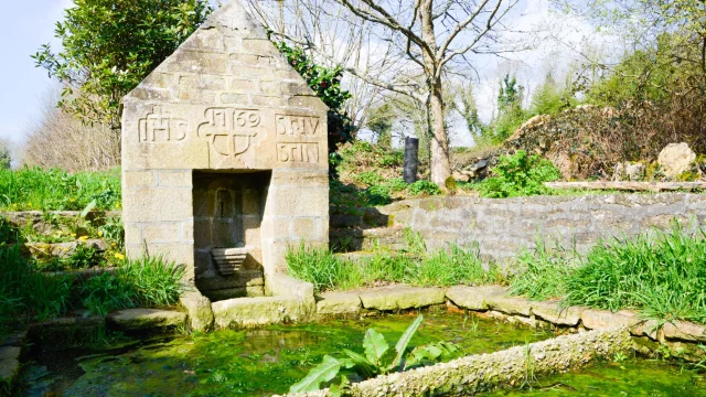 Fontaine Saint-Nicolas - Guiler-sur-Goyen