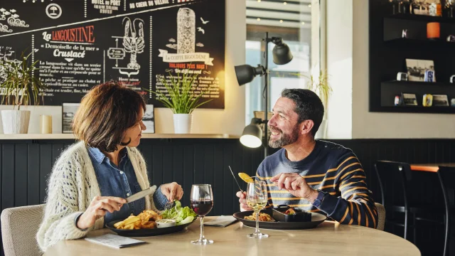 Restaurant - Hôtel du Port - Plobannalec- Lesconil