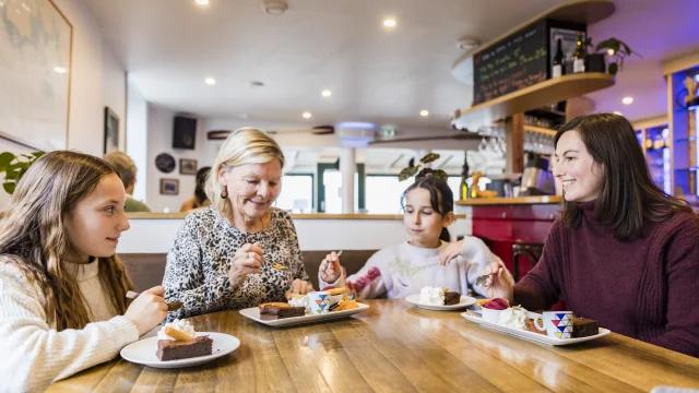 Pause goûter au Nautilus à Penmarc'h