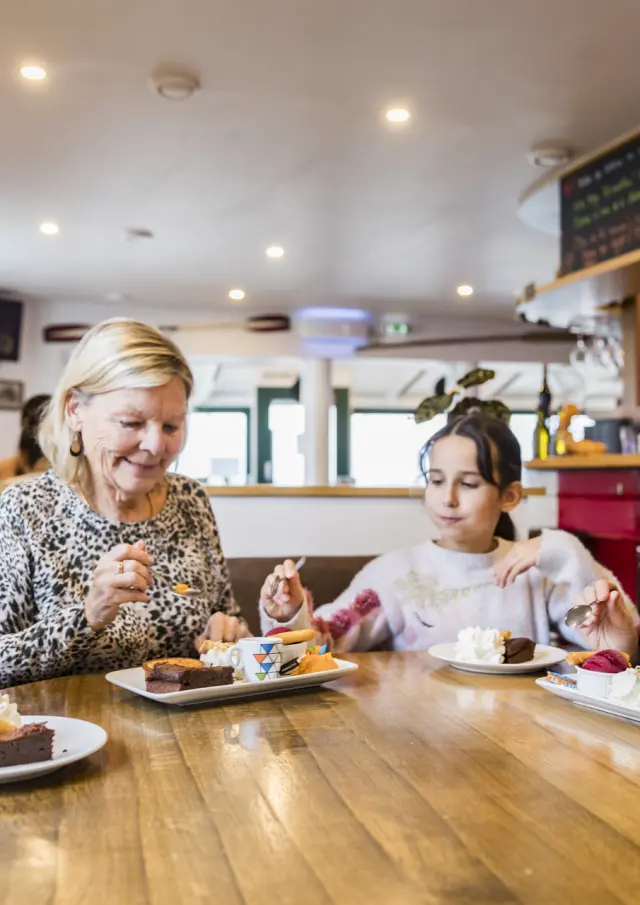 Pause goûter au Nautilus à Penmarc'h