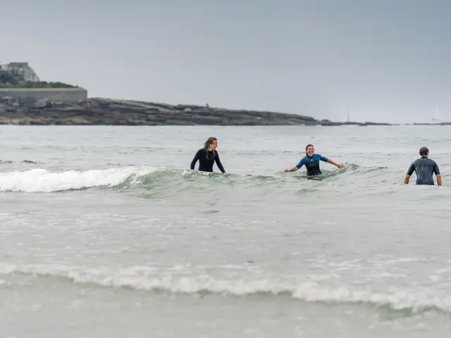 Marche aquatique plage de la grève blanche au Guilvinec