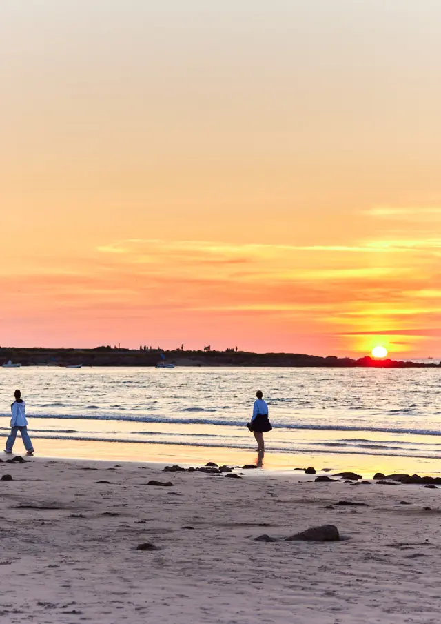Sunset on Pors Carn beach in Penmarc'h