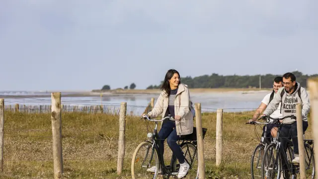 Vélo sur la véloroute V45 au Guilvinec