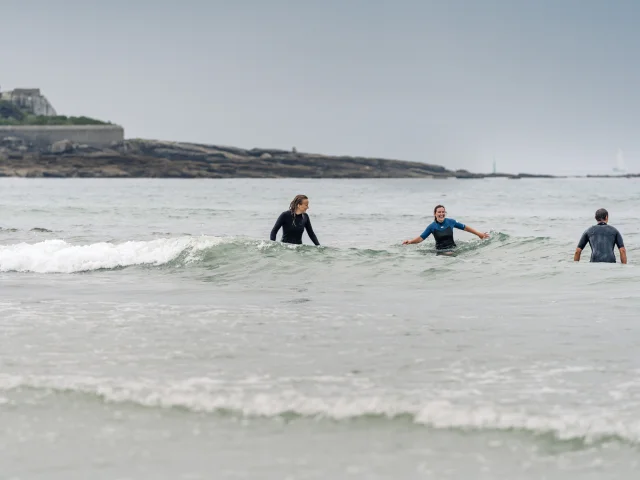 Marche aquatique plage de la grève blanche au Guilvinec