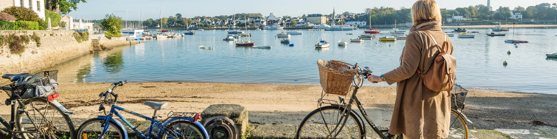 vélo sur le port de Sainte-Marine - Combrit