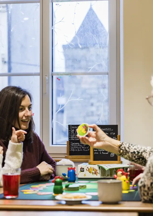 Giochi da tavolo al Bouge Ton Pion di Pont-l'Abbé