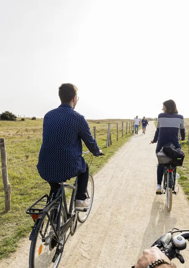 Vélo sur la véloroute littorale entre Penmarc'h et le Guilvinec