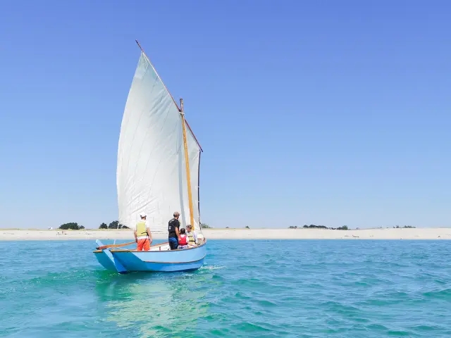Lesconil Misainier Centre Nautique Plage Voile Bateau Nautisme Famille Figurants Ete Aout 2020 N Houssais