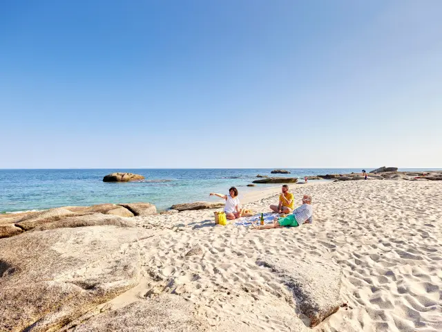 Plage De Kersaux à Treffiagat
