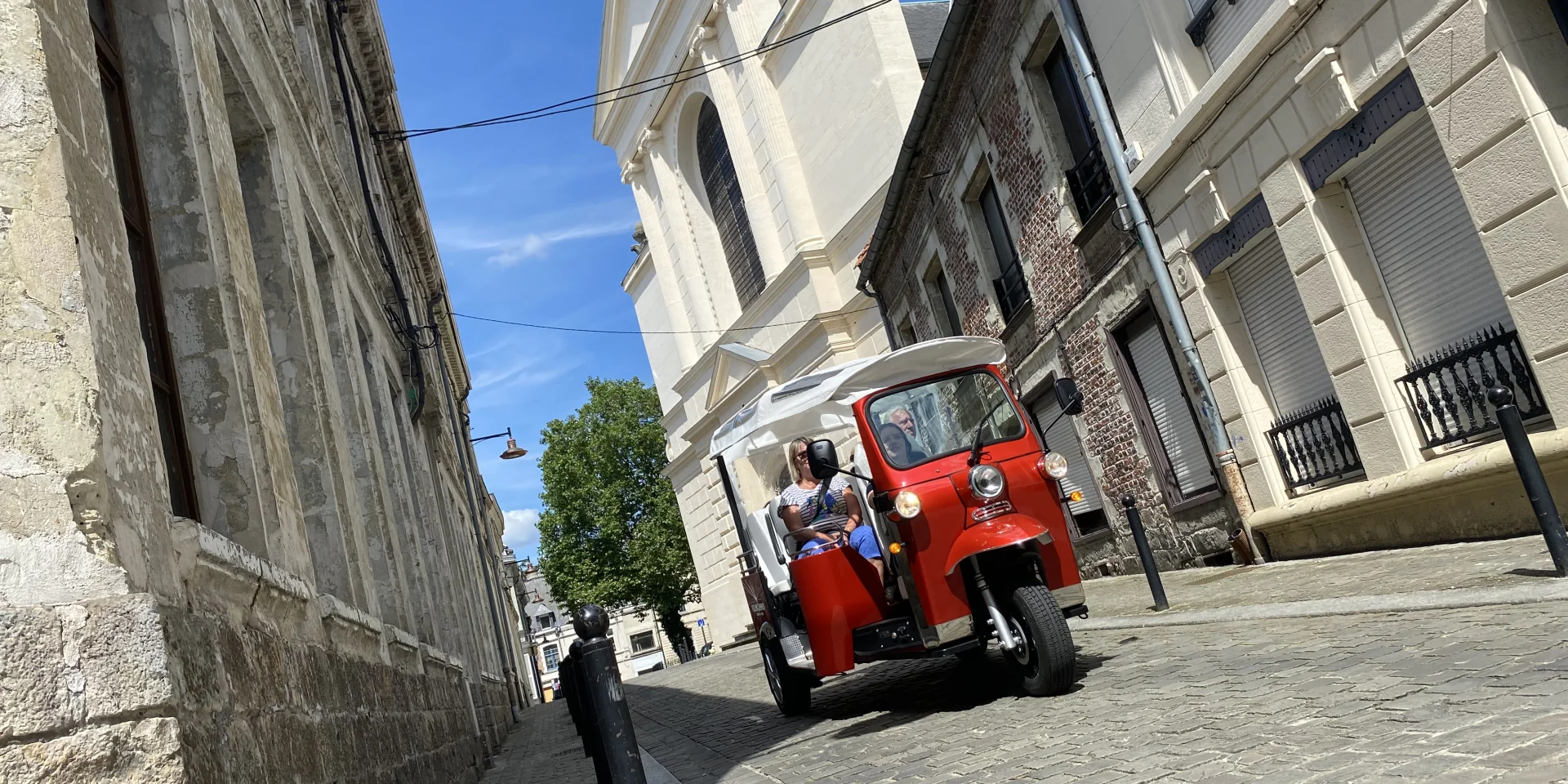romantisch-tuk-tuk-valenciennes