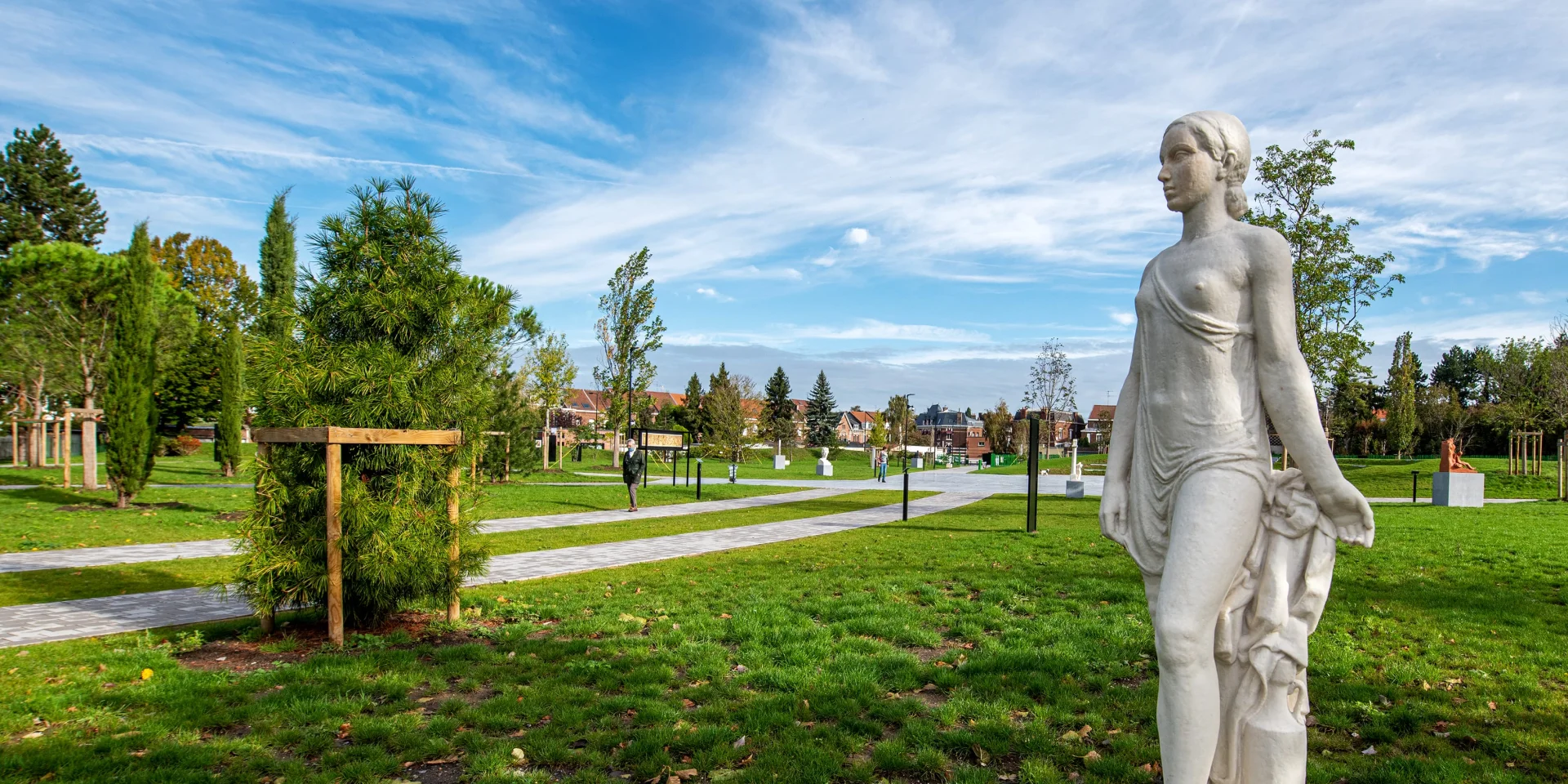 Statue dans le parc des Prix de Rome de Valenciennes