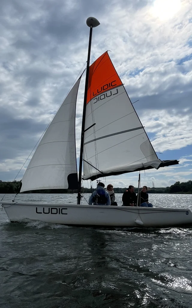 Zeilboot familie uitje Valenciennes