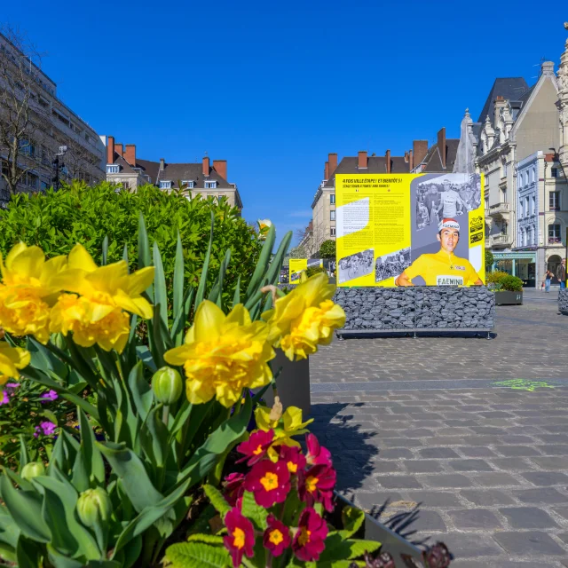 Expo Tour de France Valenciennes Place d'Armes