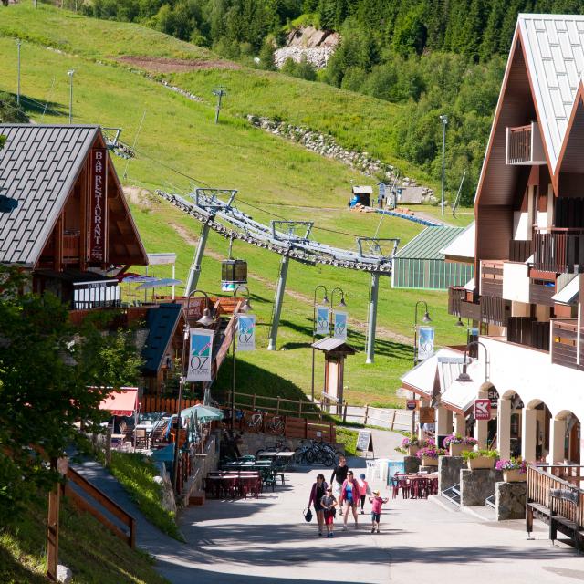 Oz, station piétonne