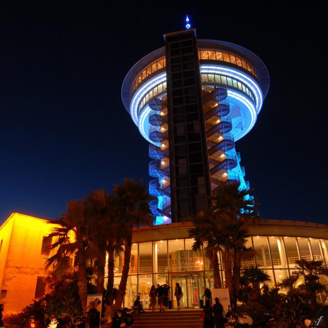 Phare de la Méditerranée between two hotels in Palavas les Flots, near  Carnon Plage, Montpellier, Occitanie, South of France Stock Photo - Alamy