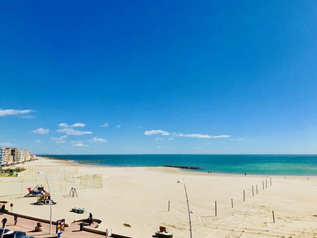 Hôtel les Alizés à Palavas-les-Flots : vue sur la Mer Méditerranée