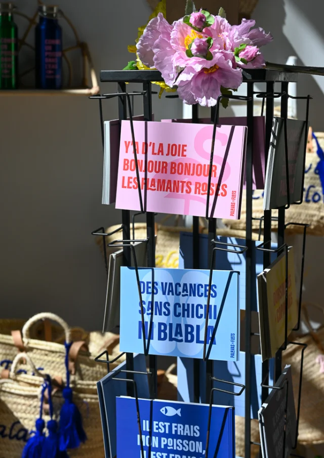 Boutique Carte Postale 1