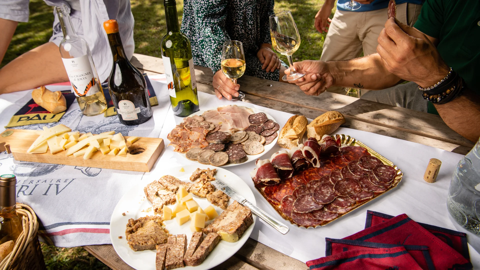 Casse Croute Vigneron Charcuterie Fromage Jurancon Bearn Pyrenees 01 Pau Pyrenees Tourisme L.pascal