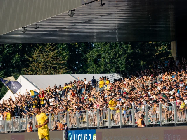 Pau Football Club 12 Pau Fc