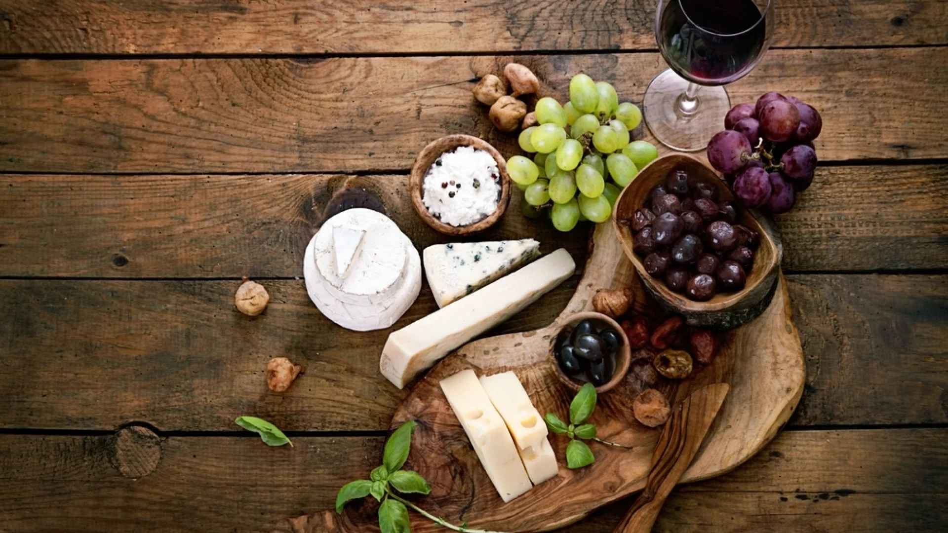 Planche Et Bar A Vins Pau