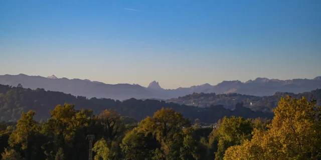 Les Pyrénées - Vue de la chaîne depuis Pau