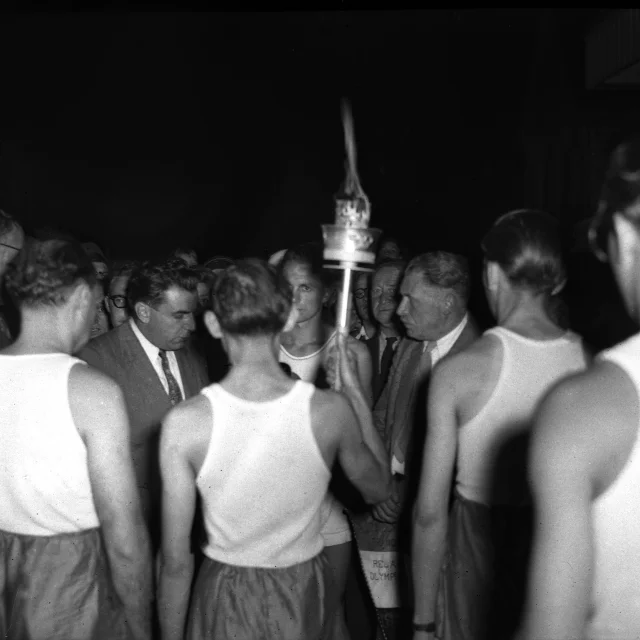 38fi 0033 Olympic Torch Relay Race 1948