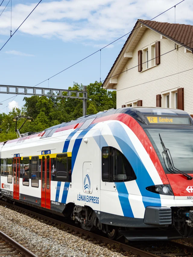 Coppet SBB station this Tuesday, May 8, 2018 in Coppet. (KEYSTONE/Valentin Flauraud)