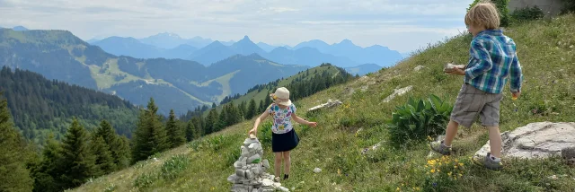 Uitje Balcon Du Lac Thollon Les Memises