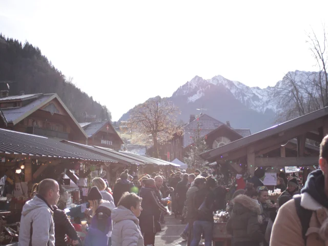 Marche Noel Abondance Hiver 27 11 2022 Maxence Pareyt 12