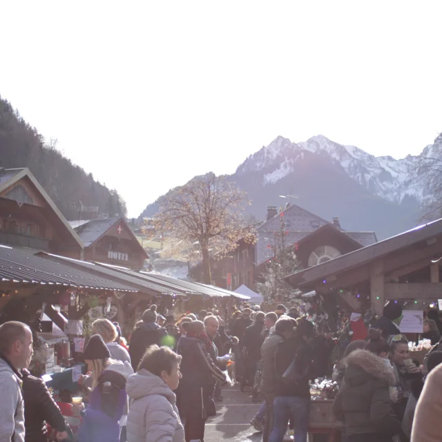 Marche Noel Abondance Hiver 27 11 2022 Maxence Pareyt 12