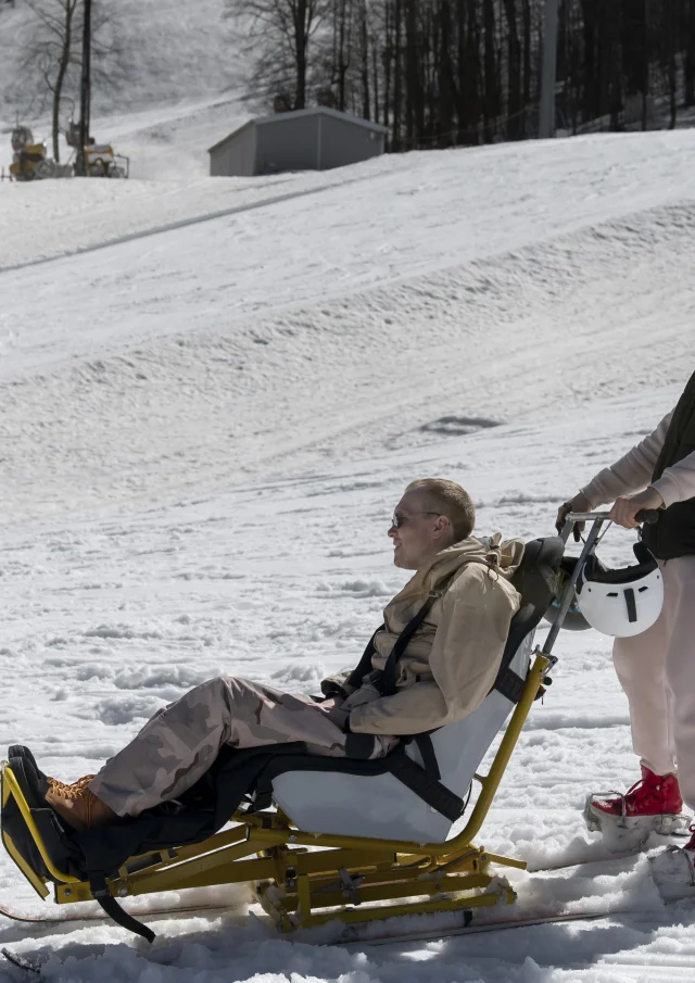 Plein Coup D Amis Heureux Saison D Hiver