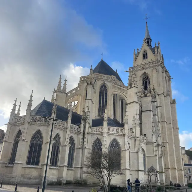 Instagram #lafertebernard