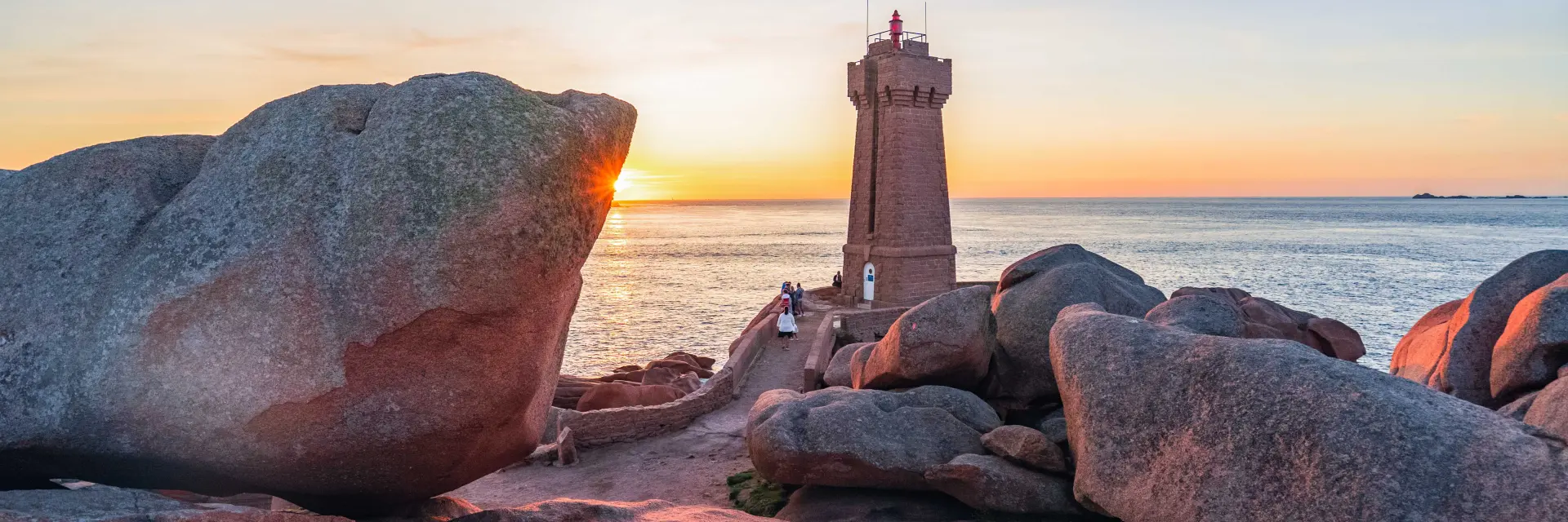Phare du Mean Ruz à Ploumanac'h | Perros-Guirec | Côtes d'Armor (Bretagne)