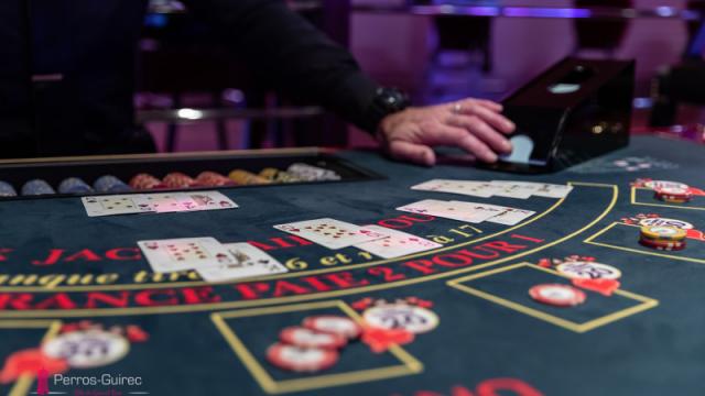 Casino-Black Jack-Plage de Trestraou | Perros-Guirec | Côtes d'Armor (Bretagne)