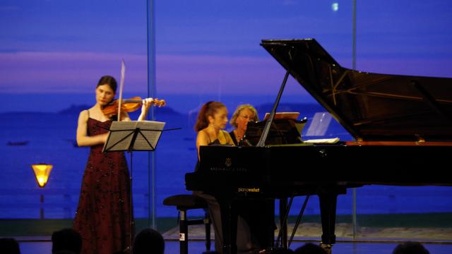Fanny Clamagirand (violon) et Vanya Cohen (piano) | Festival Musique de Chambre 2017 | Palais des congrès de Trestraou