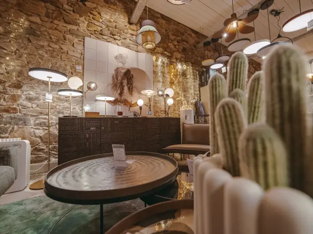 OT - Nox, Commerce | centre-ville, Perros-Guirec, Côtes d'Armor, (22), Bretagne