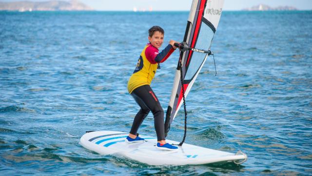 Centre Nautique Planche à Voile (30)