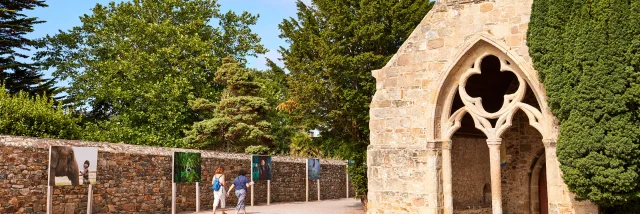 OT - Exposition eglise Saint-Jacques - Perros-Guirec - Côte de Granit Rose - Côte d'Armor - Bretagne