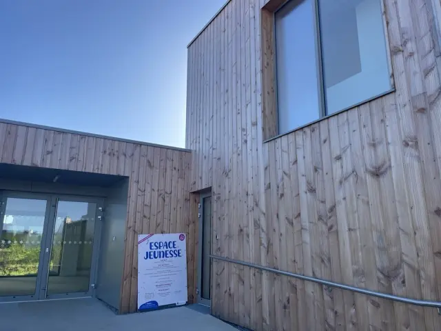 Espace Jeunesse 2