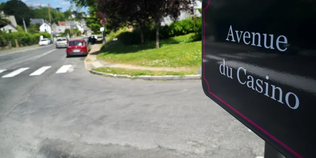 Avenue Du Casino 1
