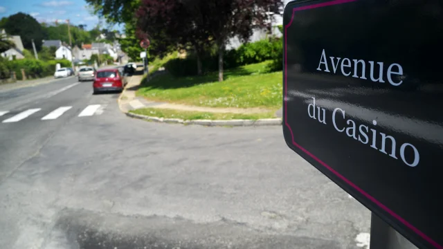 Avenue Du Casino 1