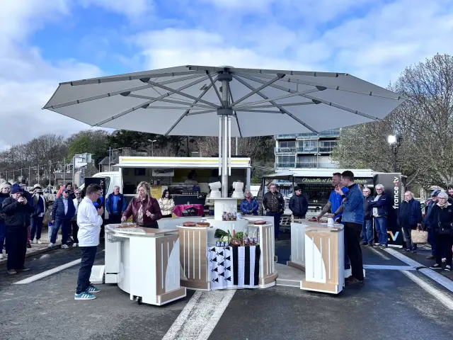 Flavie en France à Perros-Guirec