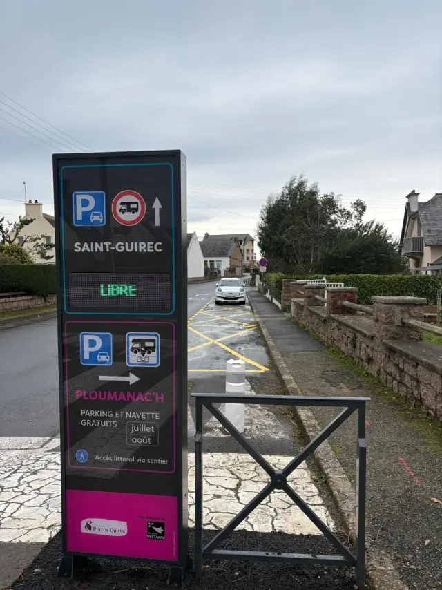 Stationnement intelligent. Borne de comptage, Ploumanac'h